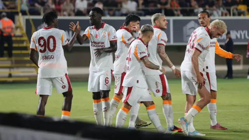 Alanyaspor-Galatasaray Maçından Çarpıcı Notlar: Sarı-Kırmızılıların Zaferinde Kritik Anlar ve Tartışmalar