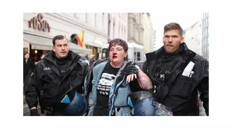 Alman Polisinin Gazze Eyleminde O'Brien'a Şiddeti: Burnum Kanarken Kolumu Kırdı!