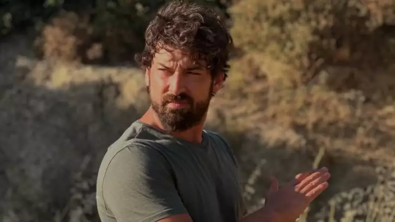 Alp Navruz'tan Şaşırtan İtiraf: 'Kasaba Hayatı Özlemi İçimde Büyüyor!'