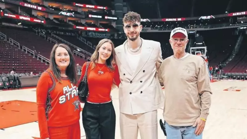 Alperen Şengun'dan Damatlık Dersi: Sevgilisinin Ailesini Öyle Bir Kucakladı ki Sosyal Medya Ayağa Kalktı!