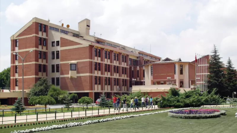 Anadolu Üniversitesi Hangi Şehirde? İşte Eskişehir'in Gururu Kampüsün Detayları!