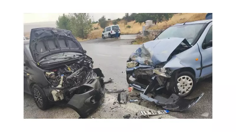 Ankara'da İki Araç Şiddetli Şekilde Çarpıştı: 6 Yaralı!