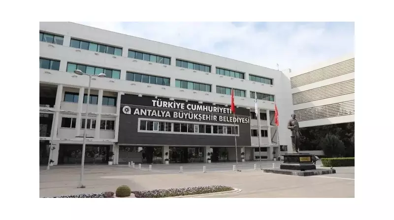 Antalya'da Şok Operasyon: Büyükşehir Belediyesi'nde Rüşvet Ağı! 14 Kişi Adliyede