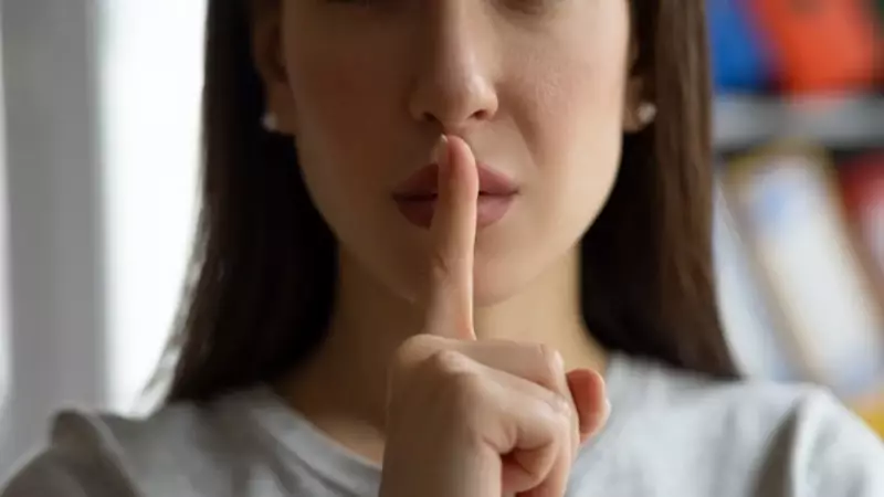 Astroloji Dünyasının Sır Tutma Şampiyonları: Bu Burçlar Ağzı Sıkıdır!