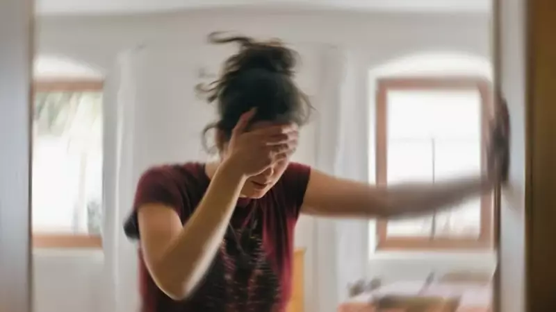 Baş Dönmesi Beynin Oksijen Alarmı Mı? Damar Tıkanıklığının Şaşırtıcı İşareti!