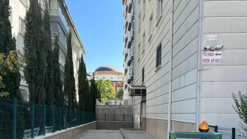 Bıçaklı Cinayette Şok Detay: Boşanma Sürecindeki Eşinin Sevgilisini Öldüren Kocanın Kabarık Sabıkası Ortaya Çıktı!