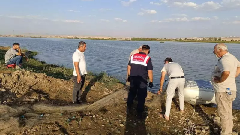 Batman Çayı'nda Devasa 'Hayalet Ağ' Krizi: 250 Metrelik Tehlike Canlı Yaşamını Tehdit Ediyor!