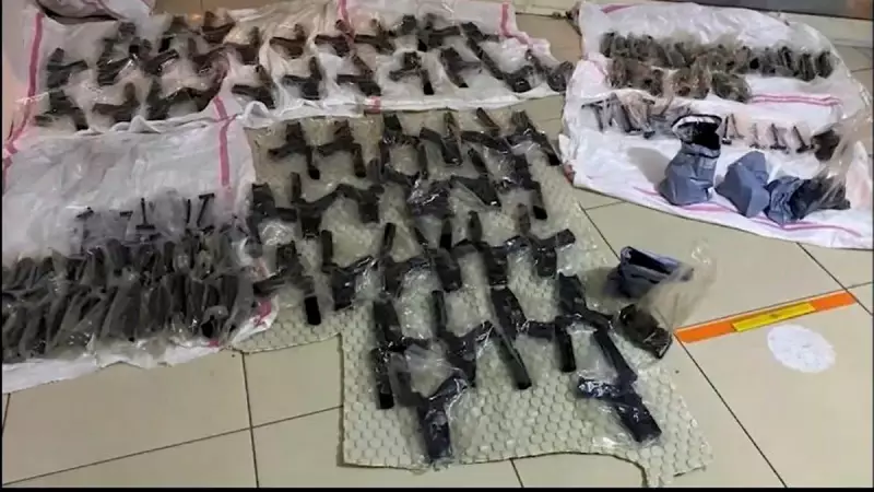 Bebek Beşiğinde Silah Bulundu: Sosyal Medyada Silahlı Poz Veren 6 Kişi Tutuklandı!