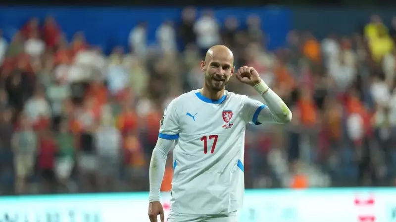 Beşiktaş'ın Yeni Yıldızı Çerny'den Muhteşem Gol! Çekya'yı Tek Vuruşla Yıktı