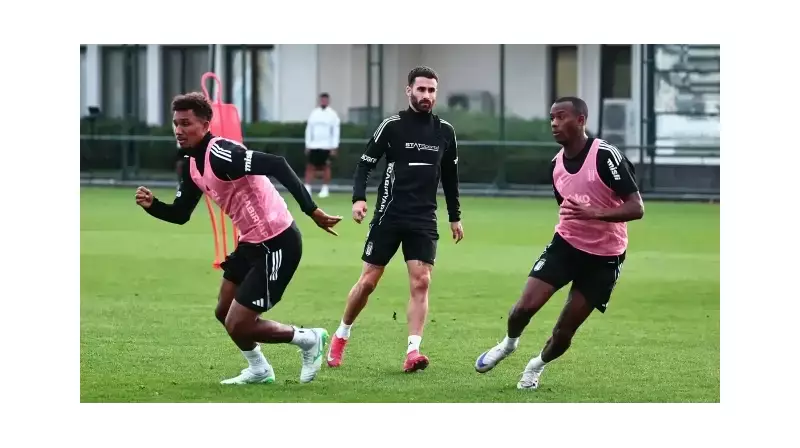 Beşiktaş'ta Kocaelispor Hazırlıkları Tüm Hızıyla Devam Ediyor! Siyah-Beyazlılar Sahada Ter Döküyor