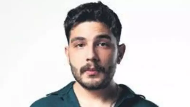 Berkay Altunyay'dan Enerji Deposu: 'Güzel Günler' ile Müzikseverleri Coşturuyor!