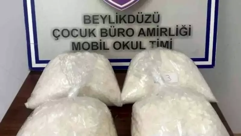 Beylikdüzü'nde Okul Çevresinde Uyuşturucu Operasyonu: 2 Gözaltı