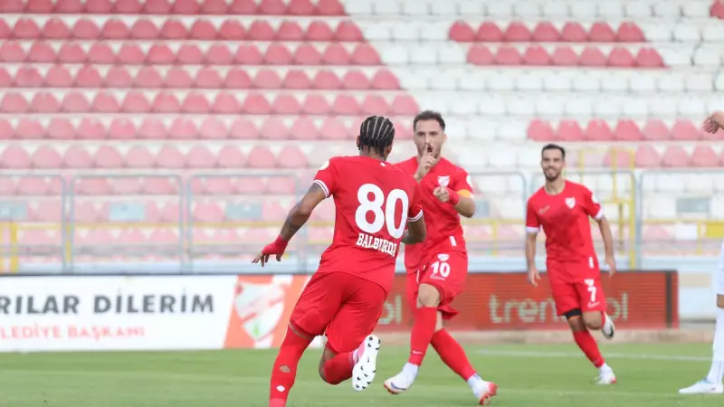 Boluspor, Manisa FK'yı Sert Bir Şekilde Devirdi: Saha Adeta Bir Kale Oldu!