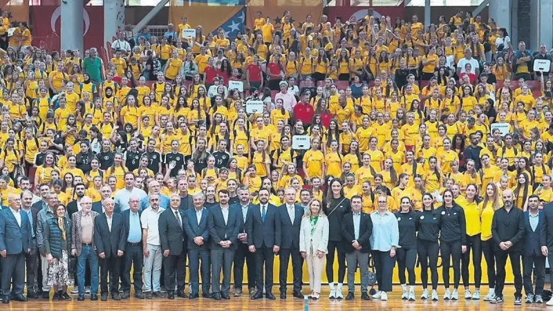 Bosnalı Kızların Voleybol Rüyasına Türkiye'den Destek!