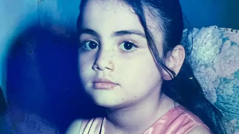 Bu Tatlı Yüzü Tanıdınız mı? Sosyal Medyanın Gündemindeki Minik Şimdinin Ünlü Oyuncusu Çıktı!