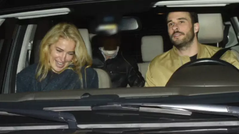 Burcu Esmersoy'un Sosyal Medya Faciası: Yanlışlıkla Eşinin Çıplak Görüntüsünü Paylaştı!