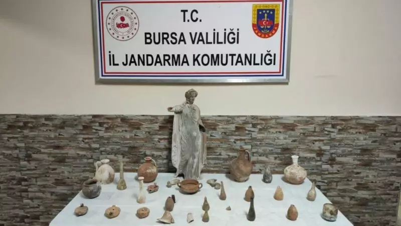 Bursa'da Tarihi Heykel Operasyonu: 29 Tarihi Eser Ele Geçirildi!