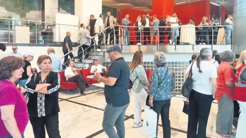 CHP Genel Merkezi'nde Tarihi Duruşma: Parti Yöneticileri Adliyeye Uğurlandı!