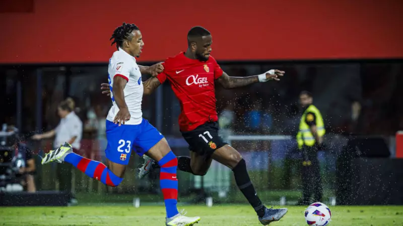 Cyle Larin Feyenoord'a Kiralandı! İşte Detaylar ve Futbolcunun Yeni Macerası