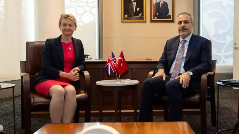 Dışişleri Bakanı Fidan'dan New York'ta Kritik Görüşme: İngiltere ile Kapsamlı İstişare