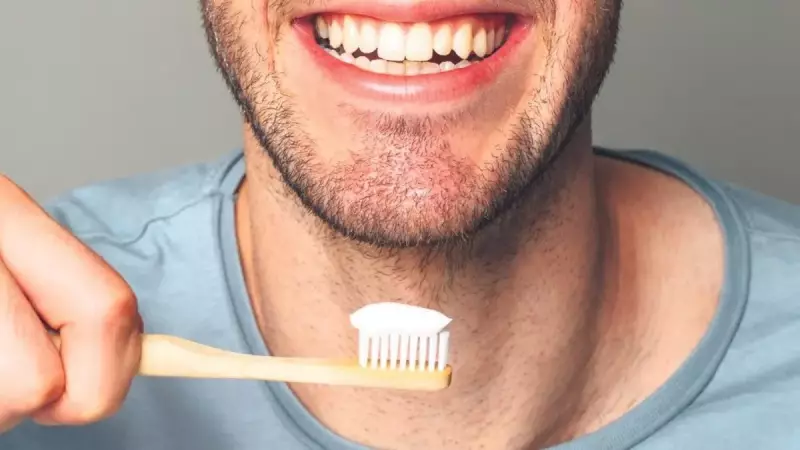 Dişlerinizi Temizletmezseniz Başınıza Gelecekler Şok Edecek: Kanser Riski Gerçek Mi?