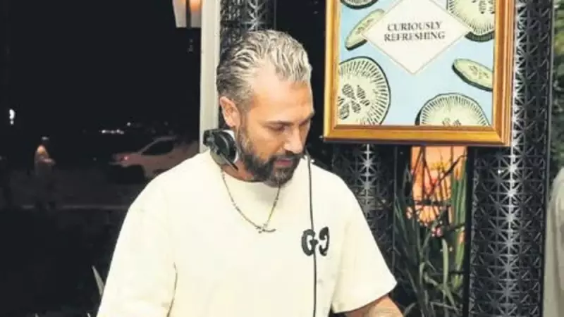DJ Doğuş'tan Göz Kamaştıran Kostümler: Sosyal Medya Bu Görüntülerle Çalkalanıyor!