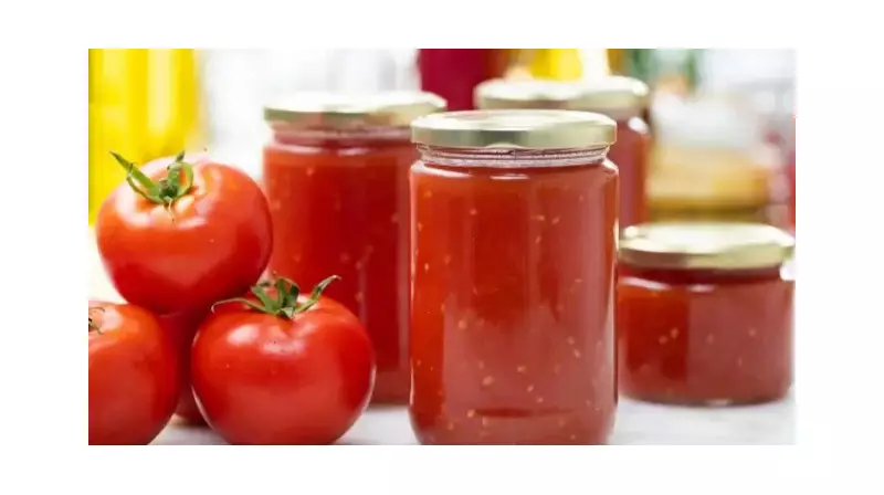 Domates Konservesi Yapmanın En Pratik Yolu: Kışa Hazırlık İçin Mükemmel Tarif!