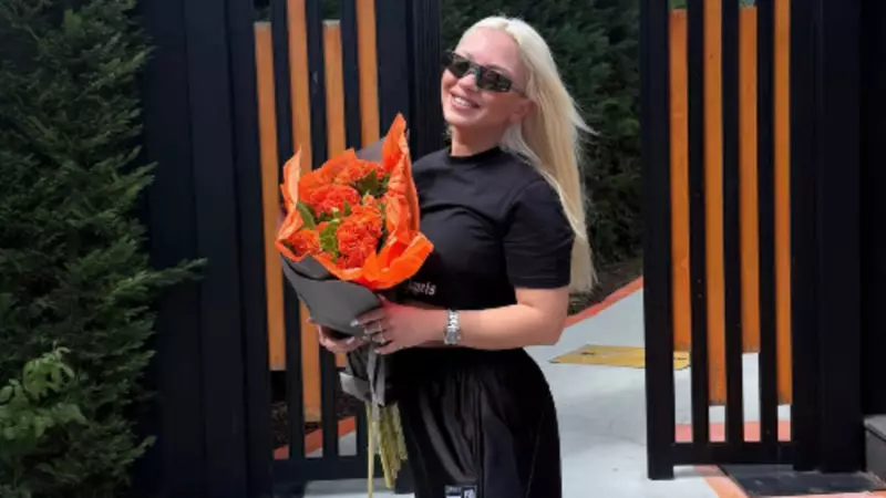 Ece Seçkin'den Flaş Açıklama: 'Koronavirüs Testim Pozitif Çıktı, Dinleniyorum'