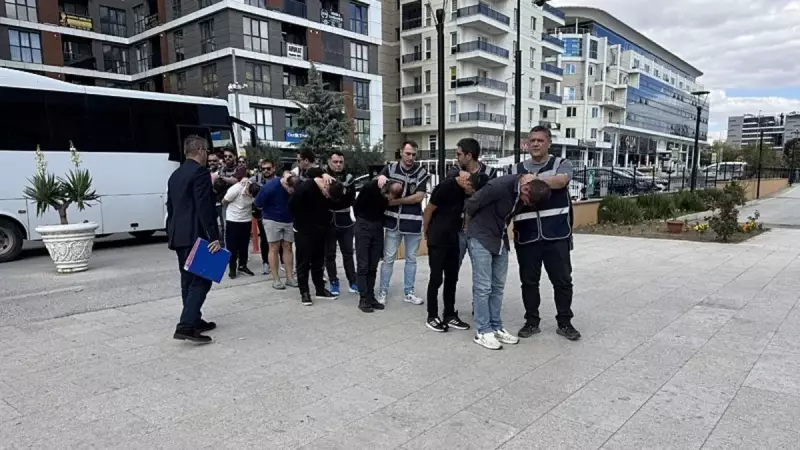 Şehit Ailesini Dolandıran 11 Şüpheli Adliyede: Yürek Burkan İddialar Ortaya Çıktı!