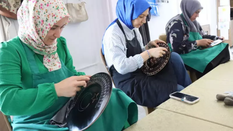 Erzincan'ın Kadın Ellerinde Hayat Bulan El Sanatları Geleceğe Taşınıyor!