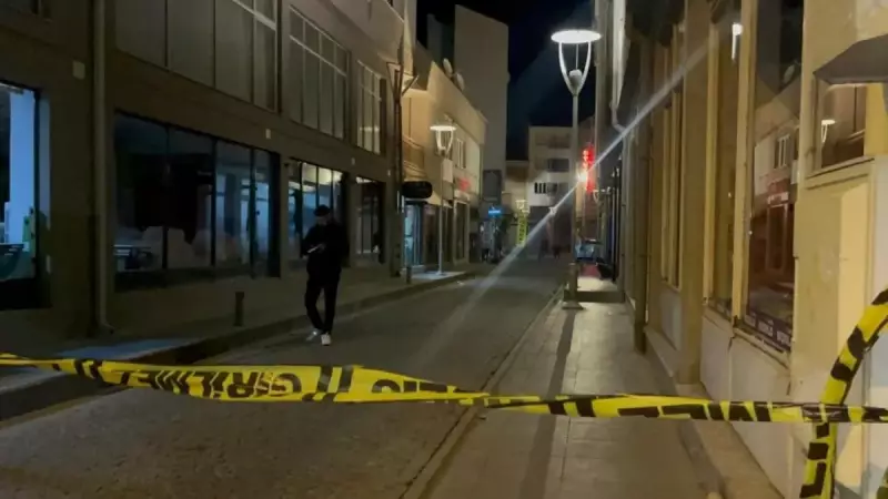 Eskişehir'de Dehşet: 'Yan Baktın' Diyerek Kuryeyi Bıçakladılar!