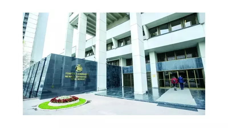 Faiz İndirimi Kredilere Yansımıyor: Bankaların Şaşırtan Politikası!