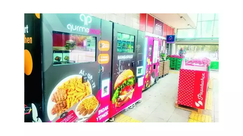 Fast Food Sektöründe Devrim: Makineler İnsan Gücünün Yerini Alıyor!