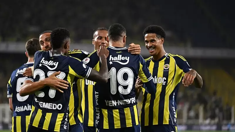 Fenerbahçe, Kasımpaşa deplasmanında 11'ini açıkladı! İşte sürprizlerle dolu kadro