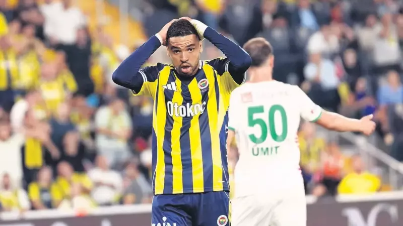 Fenerbahçe Taraftarından Tarihi Protesto: 'Yönetim İstifa' Sesleri Yükseldi!