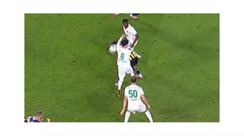 Fenerbahçe - Alanyaspor Maçında VAR Dehşeti! Tüm Detaylar Açıklandı