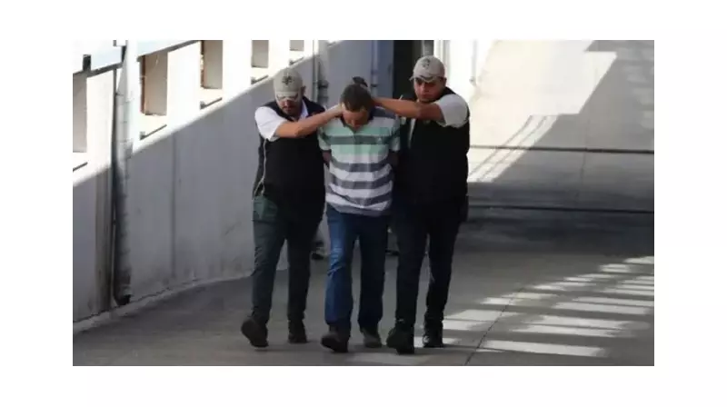 FETÖ'nün Karanlık Sarmalından Kaçan Öğretmen 6 Yıl Sonra Yakayı Ele Verdi!