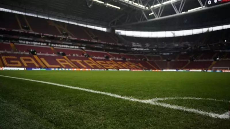 Galatasaray'ın Zemin Krizi Sona Eriyor! Çimler Yeniden Yeşile Bürünecek