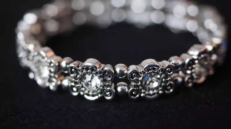 Gümüş Fiyatları Fırladı! Yatırımcılar Bu Fırsatı Kaçırmıyor