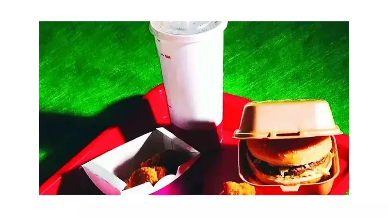 Hamburger Ekmeği Tarih Oluyor! Tepsi Ekmeğine Dönüş Başlıyor