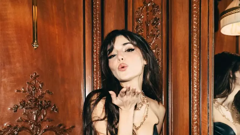 Hande Erçel Milano Moda Haftası'nda Büyüledi! Aşk ve Gözyaşının Yerini Moda Zaferi Aldı