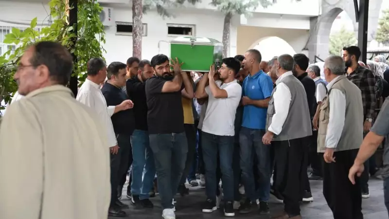 Hatay'ın Siverek İlçesinde Yaşanan Feci Trafik Kazası: 3 Kişi Hayatını Kaybetti