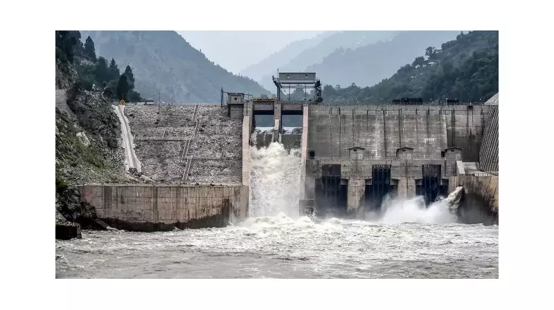 Hindistan'dan Kritik Hamle: Pakistan'a Su Bırakıldı, 110 Bin Kişi Tehlike Altında!