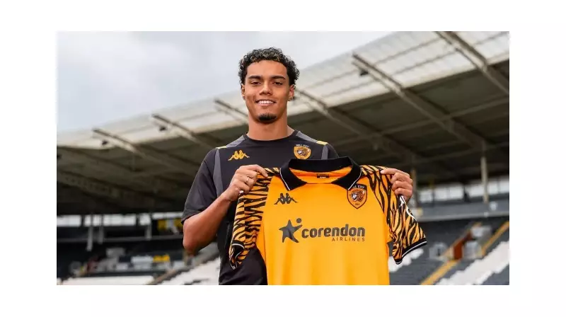 Hull City'den Bomba Transfer! Efsane Futbolcunun Oğlu Artık Kaplanlarla
