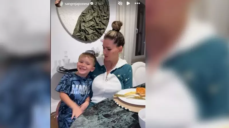 Çinli Yıldızın Türkiye Aşkı! Çocuklarına Kelime Kelime Türkçe Öğretiyor