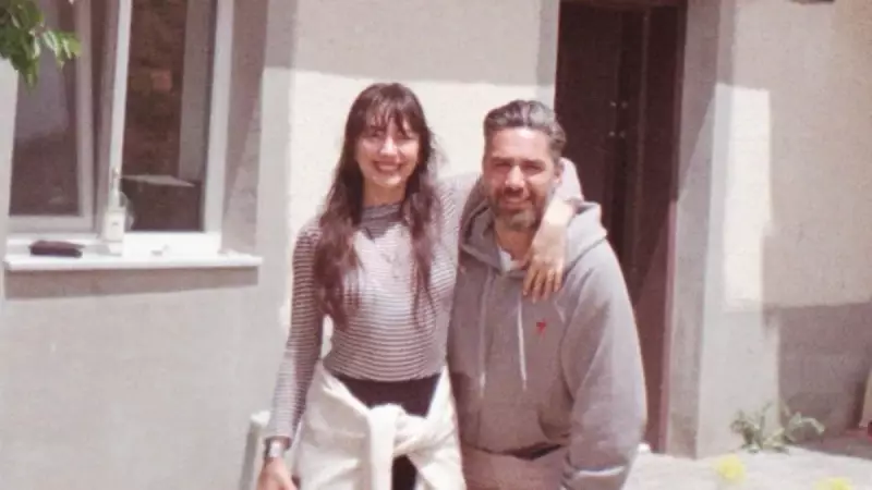 Kadir Doğulu ve Neslihan Atagül'ün Aşk Hikayesi: İlk Görüşte Çarpıldılar!