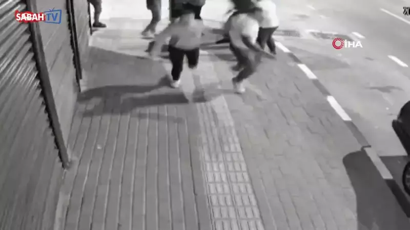 Kalabalığın Ortasında Dehşet! Husumetli Olduğu Kişiyi Başından Vurdu