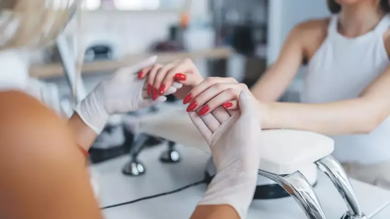 Kalıcı Ojelerdeki Gizli Tehlike! Kanser Riski Taşıyor Olabilir mi?