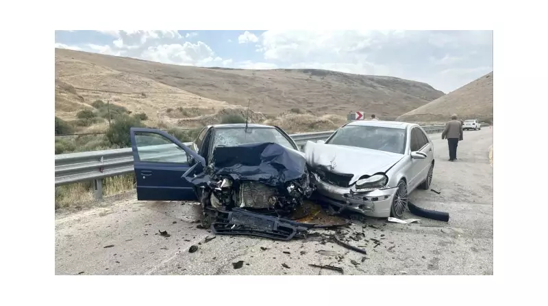 Kars'ta Feci Zincirleme Kaza! 7 Yaralı... Trafik Felç Oldu