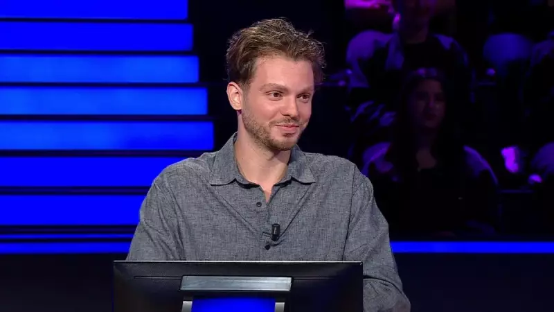 Kim Milyoner Olmak İster'de Bu Akşam Nefesler Kesecek! İşte Heyecan Dolu Bölümden Kareler